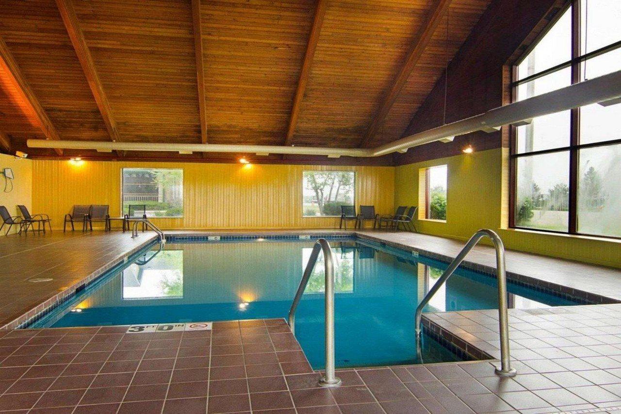Super 8 By Wyndham Sturtevant Racine Exterior photo